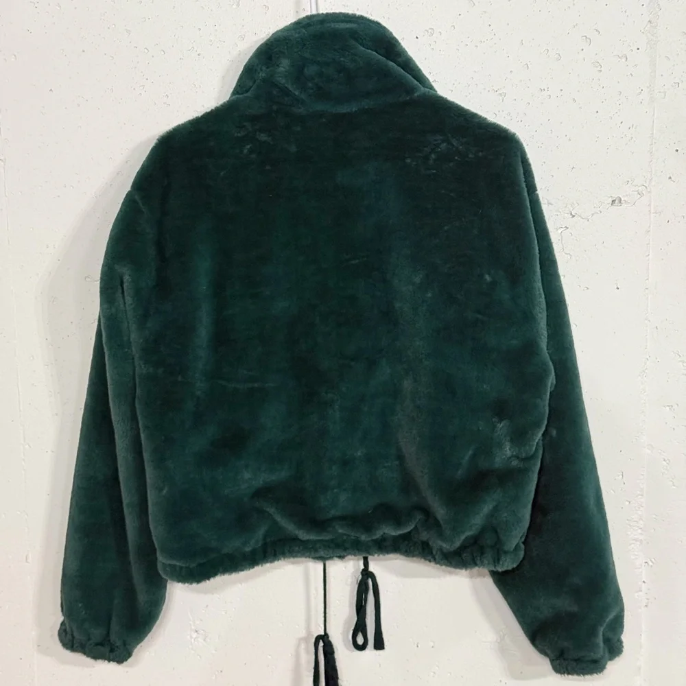 Victoria Secret PINK Know One Cares Faux Fur Green Jacket Size Medium - Picture 4 of 5
